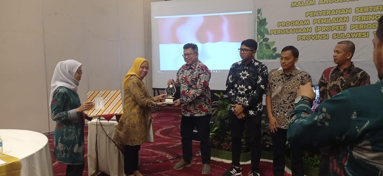 d2eee85e-6e08-4703-8b9a-fb76da6a8412