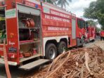 Dua Rumah Warga di Mendono Terbakar, Fire Rescue PAU Turun Langsung ke Lokasi