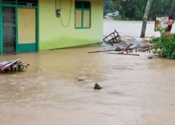 Banjir merendam 175 rumah warga di Kecamatan Tomilito, Kabupaten Gorontalo Utara, Sabtu (13/2/2021) / [Istimewa]
