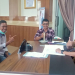Bupati Sofyan Kaepa menerima mandataris PPDI Banggai Laut di ruang kerjanya, Selasa 12 Oktober 2021.(Foto: Istimewa/MI)